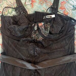 Adore me 1X  Black Lace Chemise